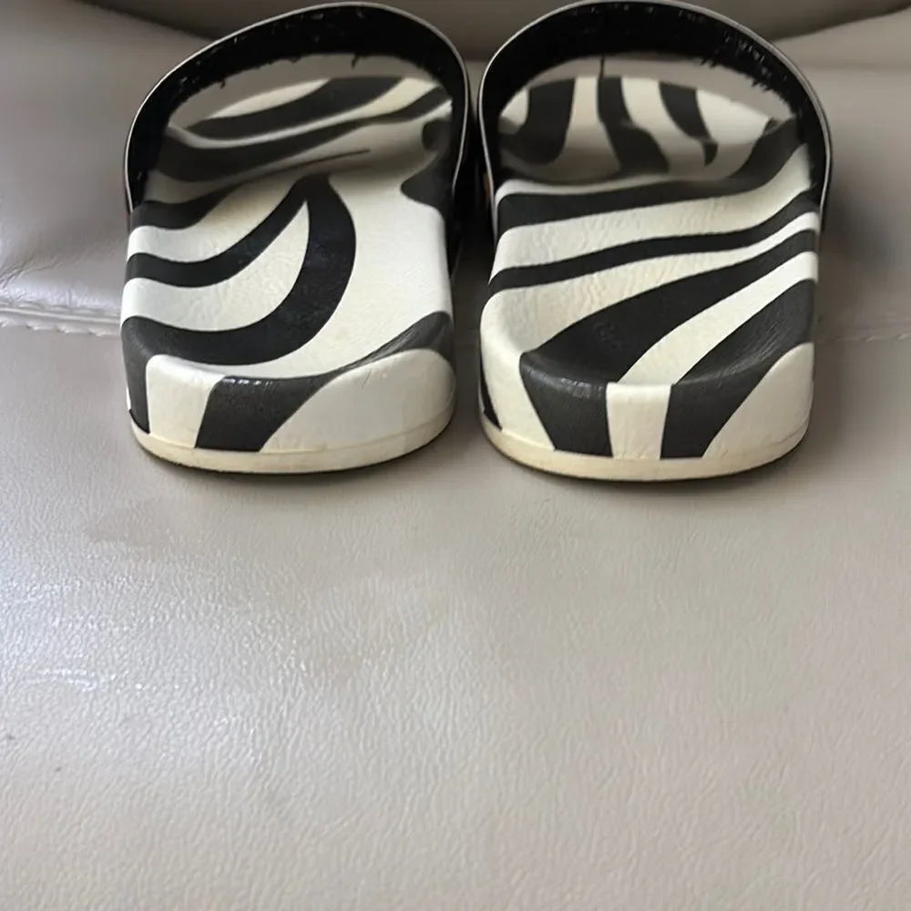 P448 Animal Print Slide Sandals sz 7 - Picture 3 of 4